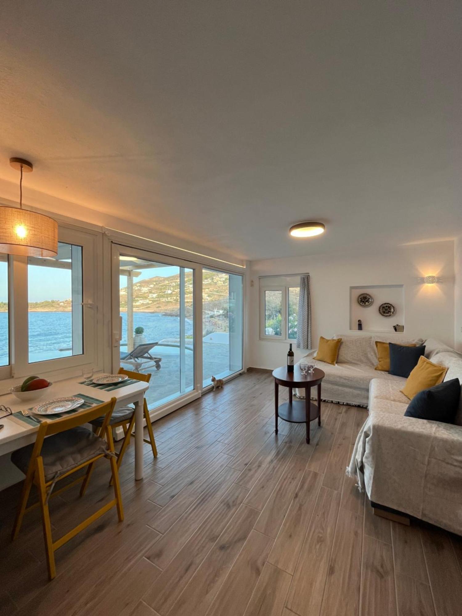 Seafront Polyxene Apartment Keratea